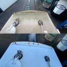 -Puddles-Pressure-Washing-Remarkable-RV-Transformation- 5